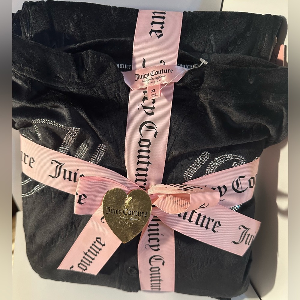Juicy Couture Black Sleep Set